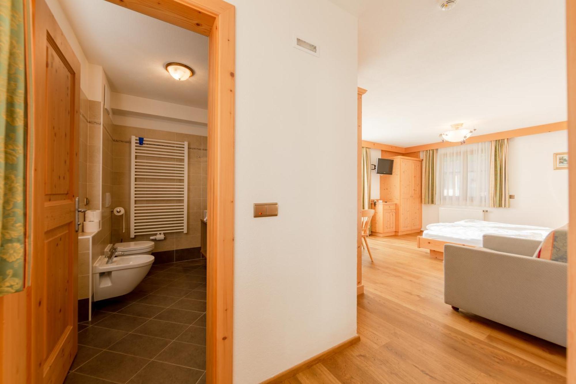Residence Gruene Laterne - Lanterna Verde سيستو الغرفة الصورة